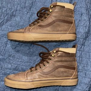 Vans Sk8-Hi Mono Suede Shoe